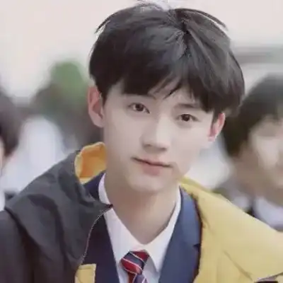 唐语荔